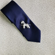 Cargar imagen en el visor de la galería, Schnauzer miniatura tie clip